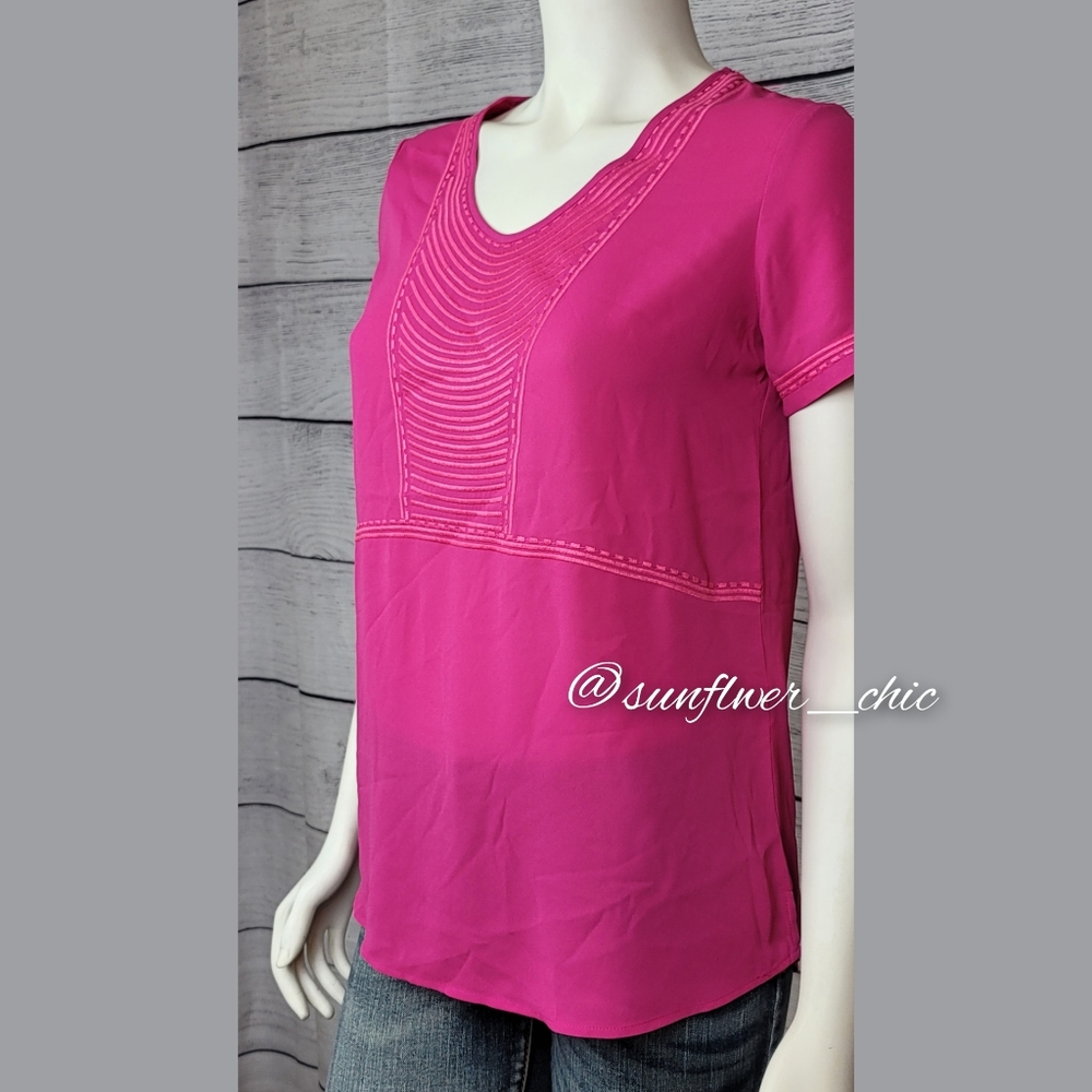 [NEW] NYDJ Embroidered Short Sleeve Blouse - Picture 5 of 13